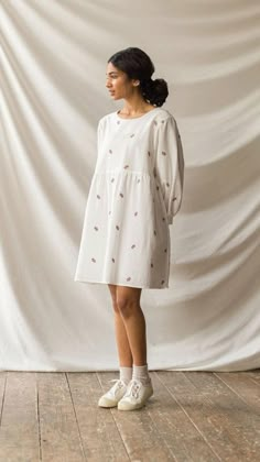 Loose Frocks For Women, Cotton Fashion Clothes, Short A Line Dress Casual, Full Sleeve Frocks For Women, Cute Frocks For Women, Uk Outfit Women, Cotton Dress Ideas, Dress Models For Women, Full Outfit Ideas