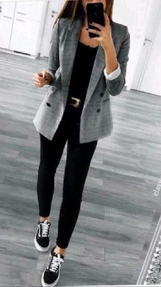 Plaid Blazer Outfit, Summer Business Casual Outfits, Colorful Things, Classy Summer Outfits, Office Casual Outfit, Spring Work Outfits, Office Outfits Women, Business Casual Outfits For Work, Blazer Outfit