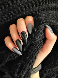 Gray Almond Nails Design, Dark Grey Nails Ideas, Nails Grey And Black, Gray Black Nails, Black And Gray Nail Designs, Stormy Nails, Rocker Nails Punk, Gray Nails Design, Matte Black Almond Nails