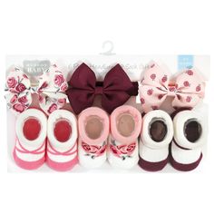 Hudson Baby socks and headband giftset is the perfect accessory set for your little one. Our giftset includes coordinating headbands and socks so your baby is looking fashionable from head to toe. Our headbands and socks are great for dressing up or everyday wear. Our giftset is packaged very nicely and makes a terrific baby shower gift. Hello Kitty Baby, Target Baby, Rose Headband, Girls Headband, Cosmetic Brush, Socks Gift, Baby Necessities, Hudson Baby, Stretchy Headbands