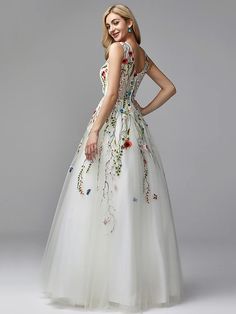 A-Line Special Occasion Dresses Floral Dress Valentine's Day Wedding Guest Floor Length Sleeveless V Neck Lace with Embroidery Appliques 2024 2024 - R$769.45 White Sleeveless Floral Applique Dress For Spring, White Sleeveless Dress With Floral Applique For Spring, Sleeveless Wedding Dress With Floral Embroidery, Spring Wedding Sleeveless Dress With Floral Applique, Sleeveless Floral Applique Wedding Dress, Sleeveless Floral Applique Dress For Spring Wedding, Sleeveless Floral Embroidery Wedding Dress, Sleeveless Embroidered Wedding Dress, Sleeveless Floral Embroidered Prom Dress