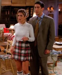 Estilo Rachel Green, 90s Fashion Party, Rachel Green Friends, Style Vert, Rachel Green Style, Rachel Green Outfits, Rave Shirts, Friends Outfits