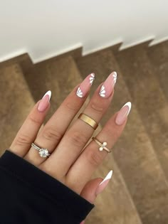 White Flower Nail Art Floral Design, White Frenchies With Flowers Nails, Fancy French Tips Nails, White Floral French Tip Nails, French Nail Flower, Nail Ideas Flowers Floral Design, Fancy French Nails Design, French Nails Flower Design, French And Flowers Nails