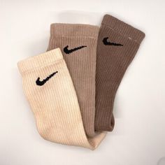 3 Pack of hand dyed Nike crew socks Colors: Sand, Taupe, Dark Brown Size: Adult Unisex Dri Fit Socks, Nike Crew Socks, Aesthetic Socks, Brown Socks, Nike Brown, Cute Nike Outfits, Handmade Socks, Sock Outfits, Nike Socks