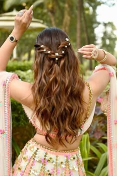 #hair #hairstyles #hairstylesforshorthair #hairstylesforthinhairfine Indian Wedding Hairstyles, Open Hairstyles, Indian Bridal Hairstyles