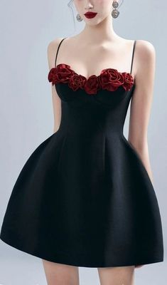 Old Glamour Dress, Hoco Dresses Classy, Short Evening Dresses Classy, Neck Line Design, Simple Mini Dress, Mini Gown, A Line Mini Dress, Elegant Mini Dress, Black Floral Dress