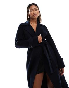 Abrigos y chaquetas de Forever New Caliente de pies a cabeza Cuello con muesca Tapeta de botones Lazada en la cintura Bajos con correas Estilo largo Corte extragrande Navy Tailored Long Sleeve Outerwear, Navy Oversized Coat, Navy Long Coat With Button Closure, Navy Single-breasted Long Sleeve Outerwear, Navy Button-up Outerwear With Button Closure, Modest Fashion Winter, Christmas Jumper Dress, Formal Coat, Notch Collar