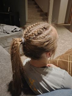 Simple Volleyball Hairstyles, Race Day Hair, Softball Hair, Soccer Hairstyles, Soccer Hair, Track Hairstyles, Sports Hair, Volleyball Hair, Basketball Hairstyles