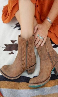 Lane Boots, Zipper Heels, Western Booties, Chunky High Heels, Rounded Toe Boots, Cowboy Boots Women, Martin Boots, High Heels Stilettos, Artificial Leather