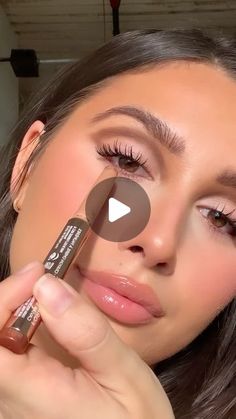 81K likes, 317 comments - rikkifeerrar on August 19, 2022: "Okay this is a trick I can actually say works SO well! Using an eye lash curler to help shape/create a cut crease effect😍 originally saw this from @iluvsarahii & @jourdansloane 💕💕 Full breakdown: @lorealparis 24 hour freshwear foundation @yensabeauty concealer @maccosmetics give me sun bronzer + @lauramercier bronzer 02 @patricktabeauty she’s passionate blush first then added @lauramercier “strawberry blush” for a little extra p Rose Caviar, Strawberry Blush, Lash Sensational Mascara, Eye Lash Curler, Maybelline Lash Sensational Mascara, Lip Butter Balm, Maybelline Lash Sensational, Lash Curler, Mascara Tips