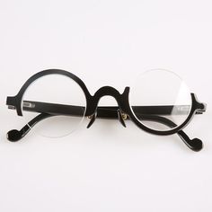 Punk Glasses Frames, Glasses Chain Aesthetic, Weird Sunglasses, Cool Glasses Frames, Gothic Glasses, Fun Glasses