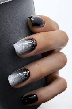 Black And White Ombre Nails, White Ombre Nails, Black And White Ombre, Black Ombre Nails, Ombre Nail Designs, Nail Art Ombre, White Ombre, White Nail