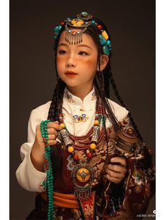 Costume of the Tibetan Peoples Tibetan Braids, Bhutan People, Tibetan Outfit, Tibetan Costume, Tibetan Woman