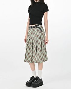 Good Manners Plaid Kilt Skirt | Women's Skirts – Boogzel Clothing Y2k Outfits Grunge, Aesthetic Clothes Y2k, Modern Kilts, 90s Outfits, Kilt Outfits, Clothes Y2k, Egirl Outfits, Clothes Items, Kilt Skirt