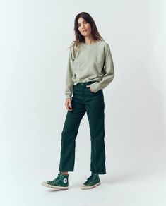 The Kevin Pant. -- Pine Bluff TWILL BOTTOM THE GREAT. SP24 PRESSED CREASE + FLEECE Crunchy Business Casual, Nonbinary Office Fashion, Social Worker Outfits For Women, Tomboy Business Casual, Futch Fashion, Outfits With High Tops, Interview Outfit Casual, Inverted Triangle Fashion, Tomboy Femme