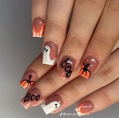 Gel Mani Short Nails Fall Design, Square Shaped Halloween Nails, Fall/halloween Nails Square, Cute Nails For Fall Acrylic, Small Square Halloween Nails, Halloween Nails No Design, Cute Halloween Nails Medium, Nails Halloween October Short, Square Nail Designs Halloween