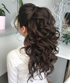 Bridesmaid Hair Brunette, Diy Ponytail, Wavy Wedding Hair, Pinterest Hair, Trending Hairstyles, Wedding Hairstyles For Long Hair, Wedding Hair And Makeup, Bride Hairstyles, Ponytail Hairstyles