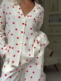 Heart Print Clothes, Button Up Pajama Set, Cute Pajamas Set, Cute Pj Sets Aesthetic, Aesthetic Pajama Set, Heart Pijama, Piyama Aesthetic