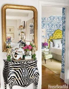 the pink clutch ...: A Small Space with a Big Statement Upper East Side Apartment, Organize Life, Decor Ikea, Foyer Decorating, One Bedroom Apartment, Furniture For Small Spaces, Zebra Print, House Colors, Apartment Decor