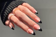 Get Elegant and Edgy with Black French Tip Nails on Short Square Nails Perfect for Any Occasion! Black French Tip Nails, Short French Tip Nails, Black Almond Nails, French Tip Manicure, Black French Tip, Nail Aesthetic, Nail Tip Designs, Black French Tips, Black Acrylic Nails