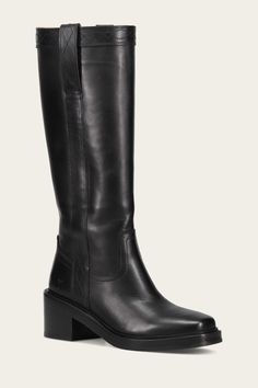 Now featured in wide calf, intricate woodstock stitching detail gives these riding boots an artisanal flair that comes to life on our signature leathers. The Kate Pull On has a softer silhouette with its rounded toe and paired with a cushioned footbed and rubber outsole, the versatile 2-inch block heel is easy to walk in, while providing a flattering lift to any look. Pair with above-the-knee skirts or with straight-leg denim for year-round wear. Boots Tall Women, Black Riding Boots Outfit, Tall Black Boots Outfit, Black Frye Boots, Black Tall Boots, Tall Black Boots, Black Leather Riding Boots, Everyday Boots, Black High Boots