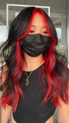 Peekaboo Hair Colors, Black Red Hair, Split Dyed Hair, Hair Color Underneath, Red Hair Inspo, Peekaboo Hair, Black Hair Dye, Dyed Red Hair