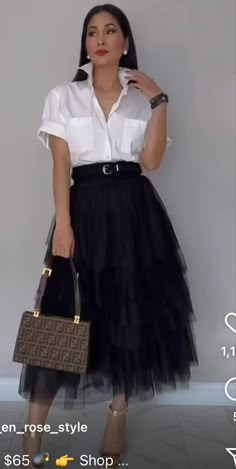 Tulle Skirt With Button Down Shirt, How To Style A Tulle Skirt, Mesh Skirt Outfit Ideas, Tulle Skirt Outfit Formal, Tulle Skirt Outfit Winter, Tulle Skirt Fashion