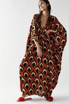 Chic Dinner Outfit, Vintage Vacation, Maxi Kaftan, Summer Beach Outfit, Dinner Outfits, Kaftan Dress, Print Pullover, Beach Dresses, Skirt Length