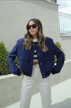 Aesthetic Outfits Spring, Navy Blue Outfit, Colorful Outfit, Spring Inspo