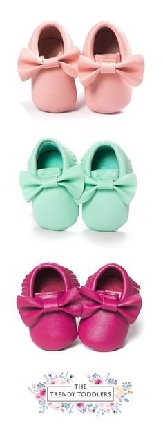 Let your kids walk like a star! SHOP Our Bow Moccasins for Baby Girls SALE 45% OFF + FREE SHIPPING! Stylish Baby Clothes, Cheap Baby Clothes, Toddler Designer Clothes, Kids Clothes Sale, Baby Bow, Mia 3, Organic Baby Clothes, Stylish Baby