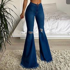 Fashion Nova High Rise Bell Bottom Jeans Size 7 Woman's But Will Fit A Woman's Size 5 Best They Run A Size Smaller They Do Stretch A Little Smoke Free Home Surprise Dance Outfits, Bell Bottom Jeans Outfit, Southern Outfits, Western Wear Outfits, Bottom Jeans, Fashion Nova Pants, Bell Bottom Pants, Cute Jeans, Really Cute Outfits