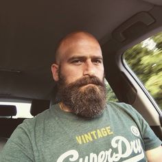 Shaved Head With Beard, Beard Images, Bald Men With Beards, Beard And Mustache Styles, Bald With Beard, Perfect Beard, Big Beards, Big Men Fashion, Great Beards