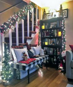 Christmas Inspo, Holiday Inspiration, Deck The Halls, Christmas Joy, Christmas Inspiration, Unique Ideas, Creative Decor, Interesting Facts