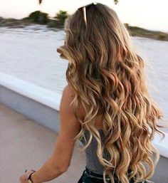 beach waves // summer hair Boring Hair, Long Blonde, Long Blonde Hair, Hair Envy, Long Curly Hair, Long Curly, Hair Dos, Gorgeous Hair, Cute Hair