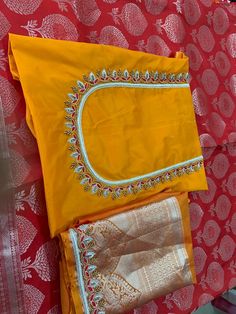 Maggam Work Designs, Simple Embroidery Designs, Hand Work Blouse, Hand Work Blouse Design, Simple Embroidery, Maggam Work