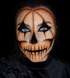 Small Halloween Makeup Ideas Easy, Easy Face Painting Designs Halloween Adults, Easy Halloween Face Painting For Women, Pumpkin Face Paint Ideas, Jigsaw Face Paint, Halloween Face Paint Pumpkin, Halloween Face Paint Adult, Halloween Face Paint Ideas Easy, Face Paint Halloween Women