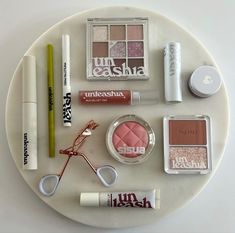 Korean Makeup Collection, Makeup Bag Aesthetic Korean, Kbeauty Korean Makeup Aesthetic, Cute Makeup Products Packaging Korean Beauty, Pink Korean Makeup Products, Make Up Inspo, Favorite Makeup Products