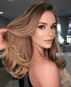 Light Brown Hair Dye, Light Olive Skin, Trendy Fall Hair Color, Light Brown Balayage, Brown Hair Inspiration, Warm Brown Hair, Chestnut Brown Hair, Cover Hair, Dip Dye Hair