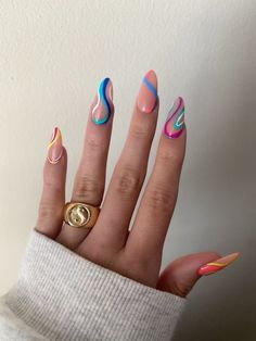 Swirly Nails, Nail Aesthetic, Trends Nails, Colors Nails, Designer Nails, Inspiration Nails, Polish Ideas, Minimal Nails, Designs Nail