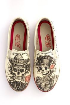 Painted Tennis Shoes, Skull Shoes, Shoes Beige, Skull Clothing, Slip On Espadrilles, Aerosoles Shoes, Skulls And Roses, Gray Stripes, Skull Fashion