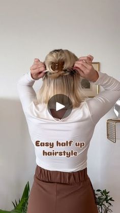 Half Up Hair, Half Up, Up Hairstyles, Hair Goals, Hair Inspo, Scrunchies, Hair Inspiration, Hair Clips, Short Hair Styles