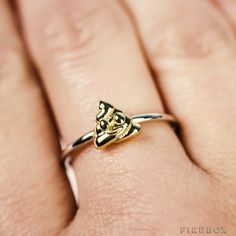 Poo emoji ring by Firebox. NEED! Emoji Jewelry, Make Emoji, Emoji Ring, Emoji Gifts, Emoji Love, Poop Emoji, Ultimate Gift Guide