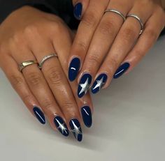 blue sliver metallic nails acrylic nails star nails aesthetic Nails Design Winter 2023, Blue And Metallic Nails, Blue Gel X Nails Almond, Navy Blue Chrome Nails Designs, Royal Blue With Silver Nails, Blue Chrome Star Nails, Navy Nails Stars, Glass Blue Nails, Blue Edgy Nails