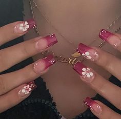 Flower nail art Last Day Of School Nails, Teacher Nails, Summer Dip, Quince Nails, Classy Acrylic, Summer Pedicure, Nails Trending, Pedicure Colors, August Nails