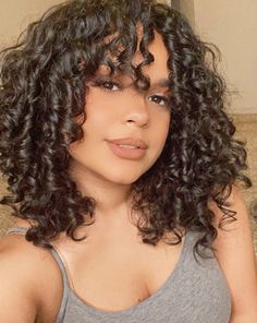 Bangs On 3b Curly Hair, Short Curly Hair With Bangs Round Face, 3b Curls With Bangs, 3b Short Curly Hair Round Face, 3b Short Curly Hair Bangs, 3a Short Curly Hair, Layered Curly Haircuts, Red Hair Looks, Natural Curly Hair Cuts