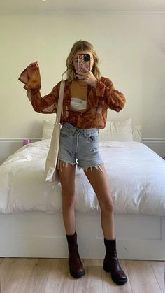 Nice Boho Outfits, Fun Concert Outfits Summer, Boho European Style, Pattern Blouse Outfit, Summer 2024 Fashion Trends Street Style, Hippie Fashion Outfits, Govball Outfits, New Orleans Outfit Ideas, Summer In Nyc Outfit