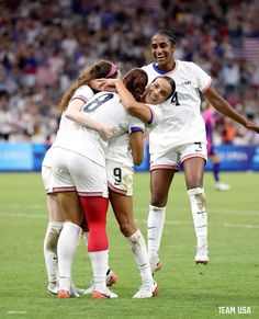 the united states women's soccer team is congratulating each other after their victory