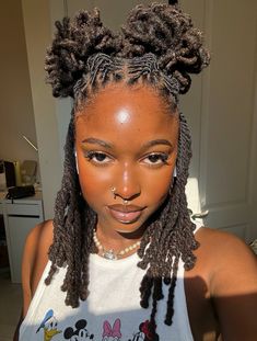 Dreadlocks Styles For Ladies, Short Dreadlocks Hairstyles, Locks Styles, Space Bun, Dreadlocks Styles, Loc Updo