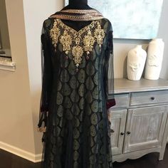 Hi, I Am Selling A New Pakistani Black Jamawar Maxi Dress 3-Piece Suit For Womens In Size 8. Any Questions Please Ask. All Items Come From A Pet-Free And Smoke-Free Home. Measurements: Shoulder: 15 Inchesbust: 17 Inches Waist: 17 Inches Pants: Waist: 32 Length: 56 Inches Shirt Can Be Altered, There Is Fabric Inside Designer Black Lehenga For Transitional Season, Black Designer Lehenga For Transitional Season, Designer Black Transitional Lehenga, Elegant Long Sleeve Anarkali Set With Sheer Dupatta, Transitional Designer Black Lehenga, Elegant Transitional Anarkali Set Maxi Length, Elegant Maxi Length Sharara For Transitional Season, Elegant Transitional Season Maxi Sharara, Floor-length Black Sharara For Eid