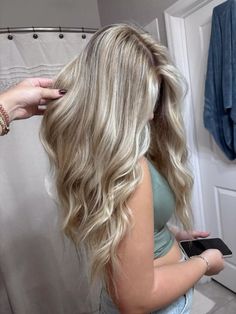 Country Blonde Hair, Dimensional Cool Blonde, Fun Blonde Hair, Cool Toned Blonde, Blonde Hair Inspo, Hair Color And Cut, Blonde Hair Color, Blonde Highlights, Cut And Color